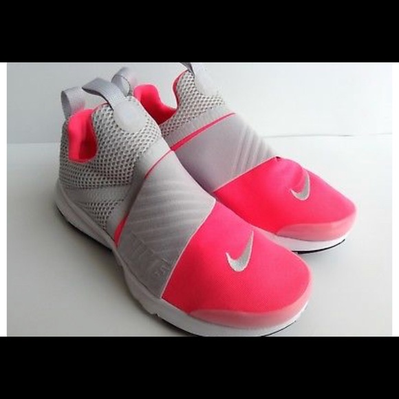 Brand new in box Nike presto sz 5y womens 7 - Picture 2 of 2